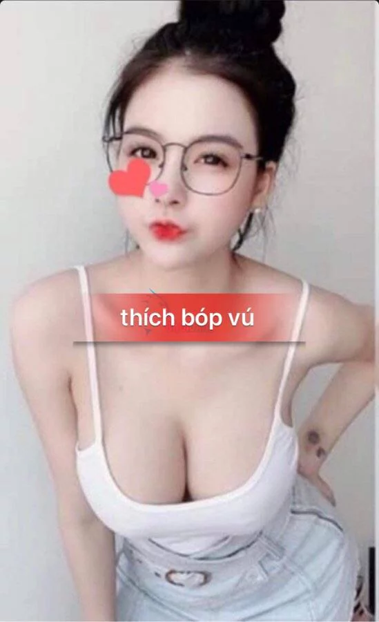 THANH TRÀNGẬM CU LIẾM CÀ - LIẾM TỪ CHÂN LÊN CỔ- HÔN HÍT NHIỆT TÌNH
